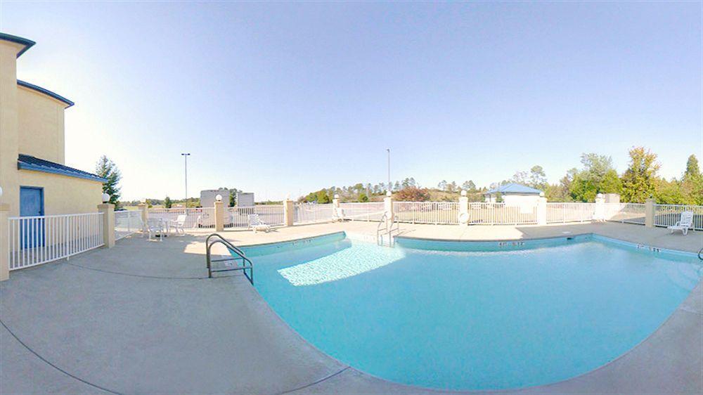לינקולן Comfort Inn & Suites מראה חיצוני תמונה