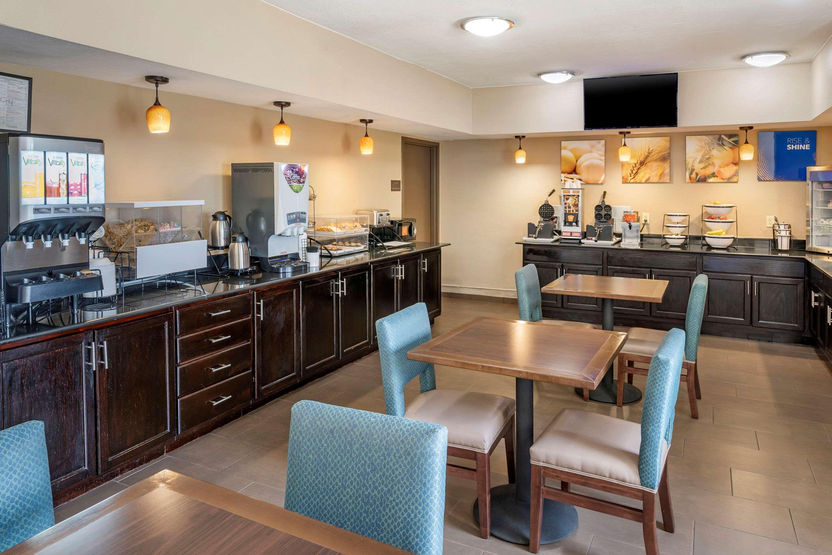 לינקולן Comfort Inn & Suites מראה חיצוני תמונה